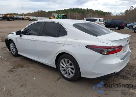 2023 Toyota Camry Le из США, поврежденный, VIN 4T1C11AK5PU107043